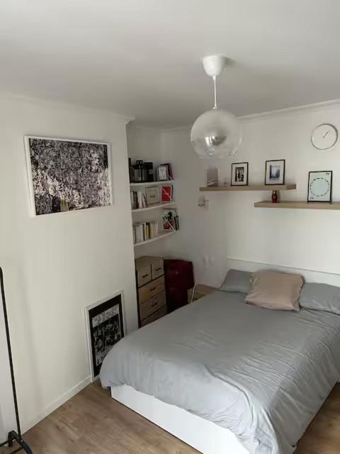Cozy In Voltaire Apartment Paris